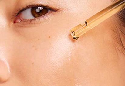 What Causes Fine Lines + Wrinkles Image