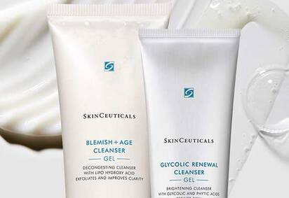 What Causes Fine Lines + Wrinkles Image